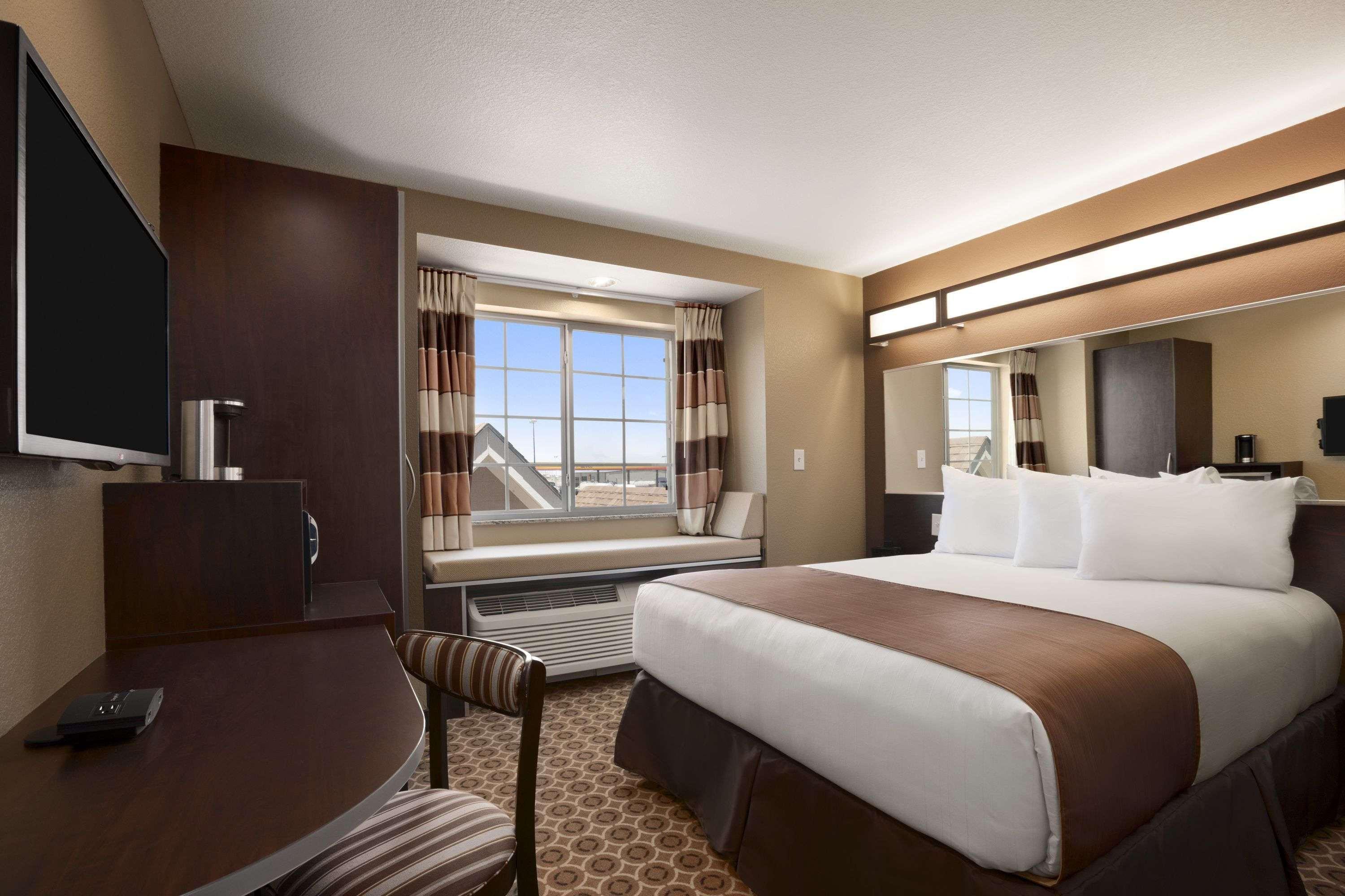 Microtel Inn And Suites Pecos Exterior foto