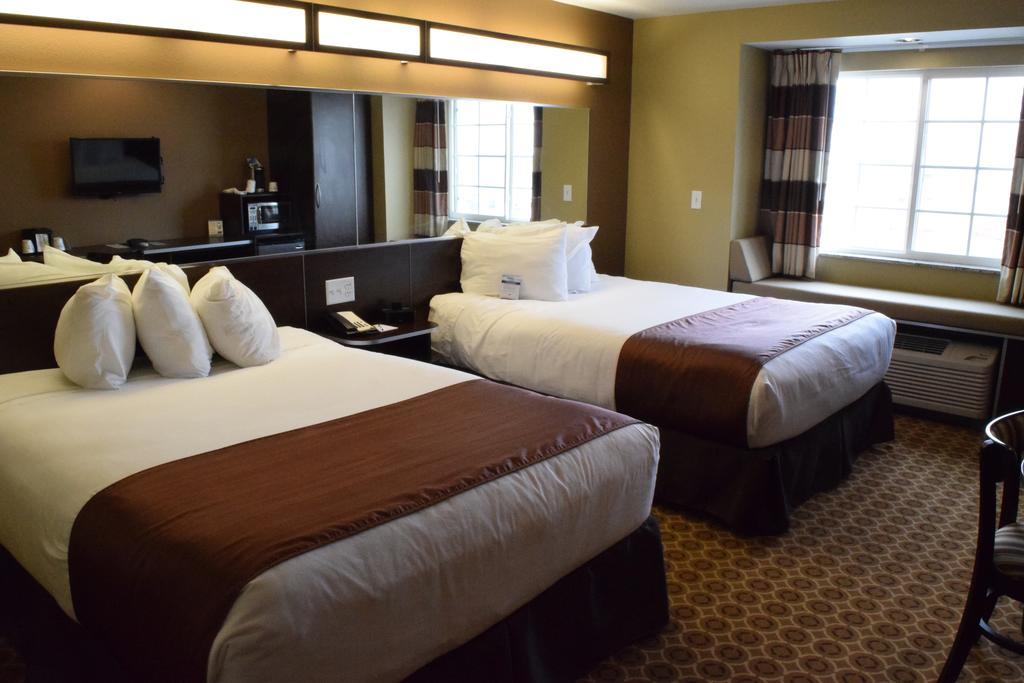 Microtel Inn And Suites Pecos Quarto foto